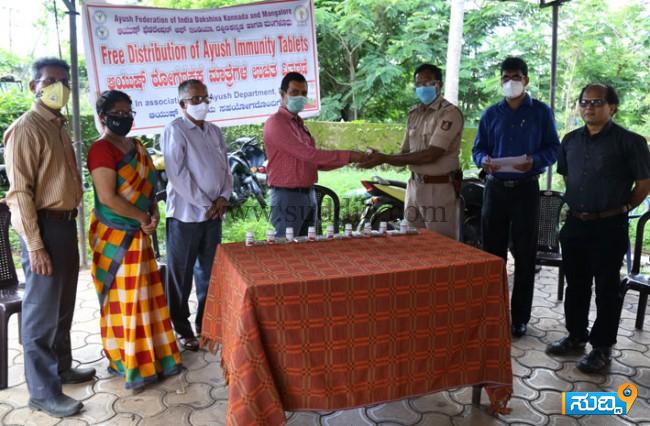 Free Distribution Of Ayush Immunity Kit for Bajpe Police